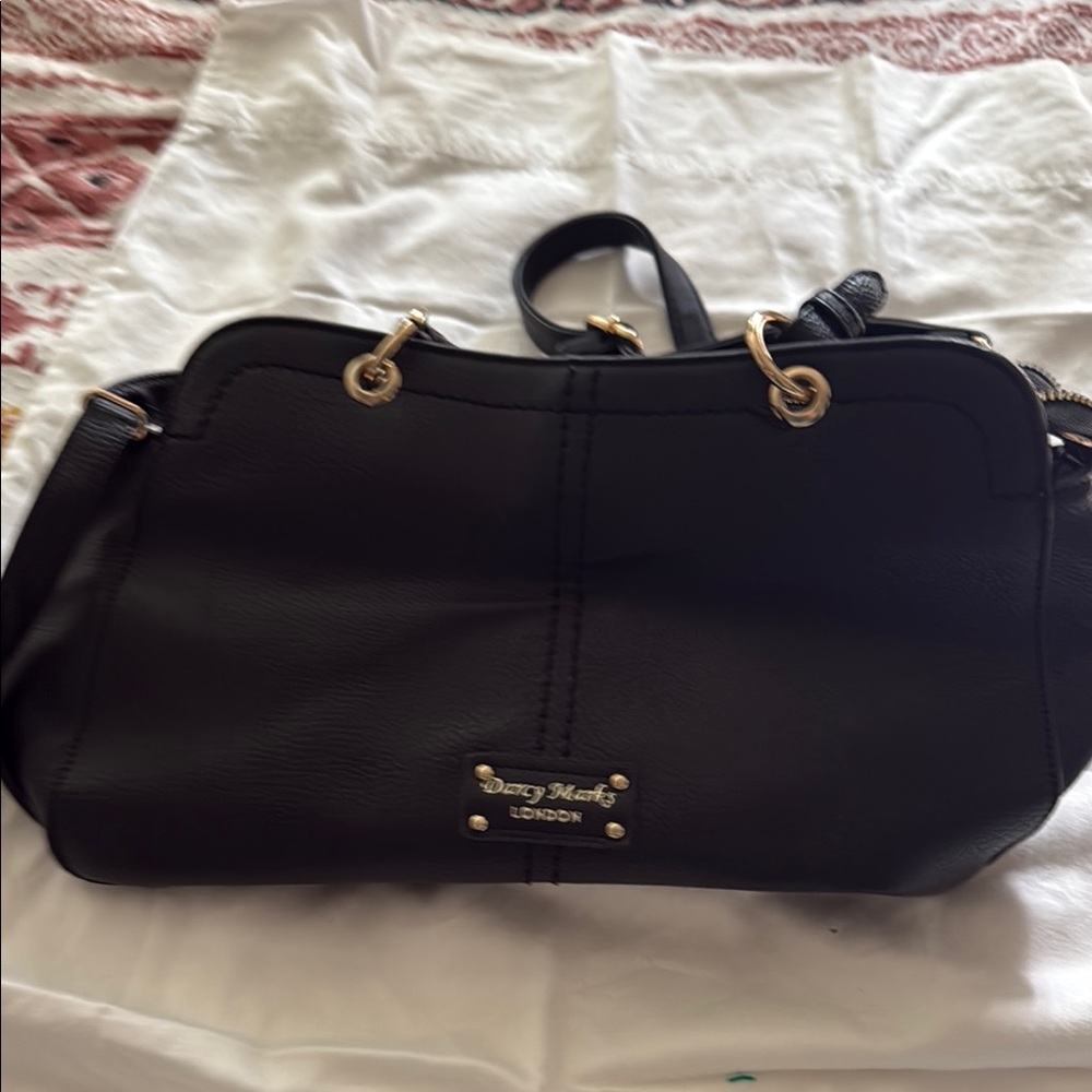 Elegant Black Shoulder Bag